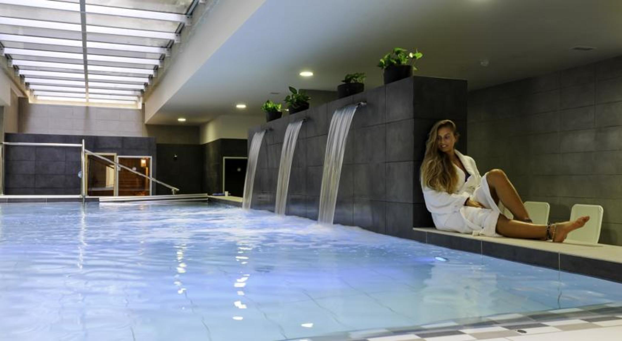 Kn Columbus Hotel apartamentowy 3*