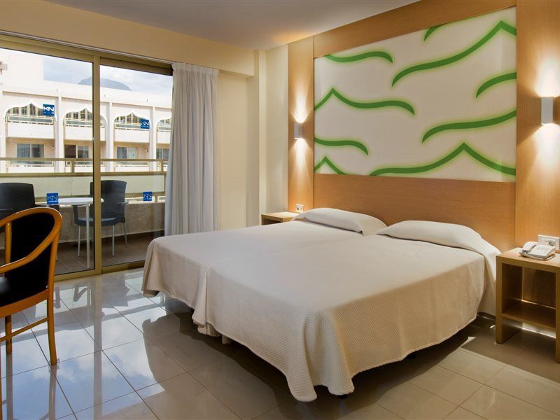 Kn Columbus Hotel apartamentowy Playa de las Americas (Tenerife)