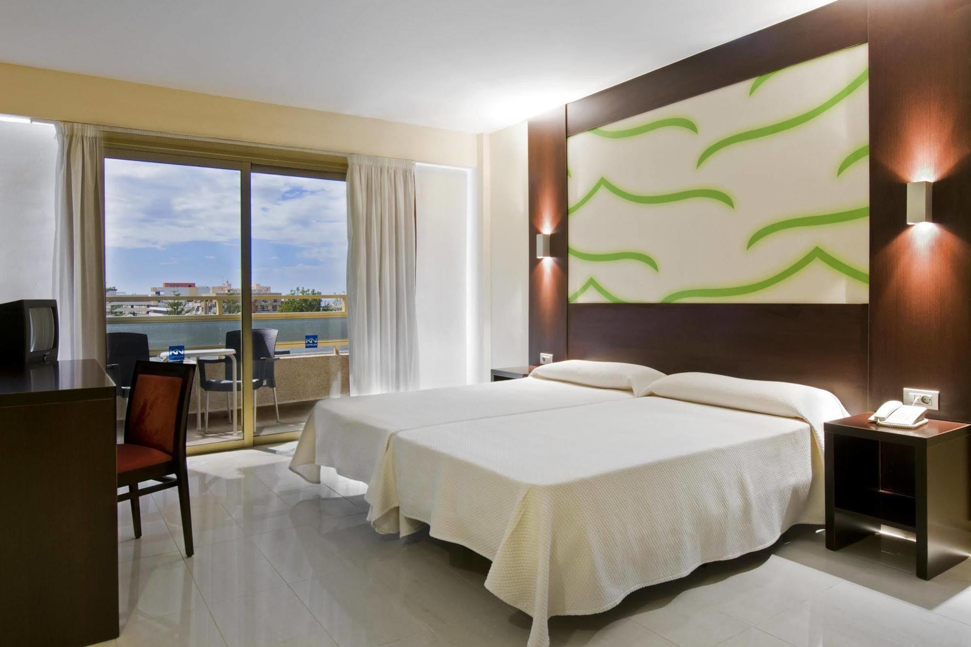 Kn Columbus Hotel apartamentowy Playa de las Americas (Tenerife)